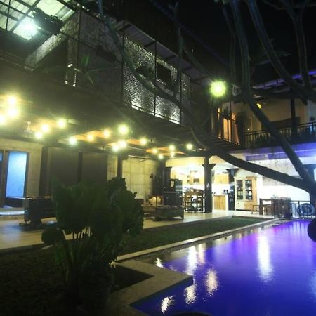 Villa Amalura I Yogyakarta Exterior foto